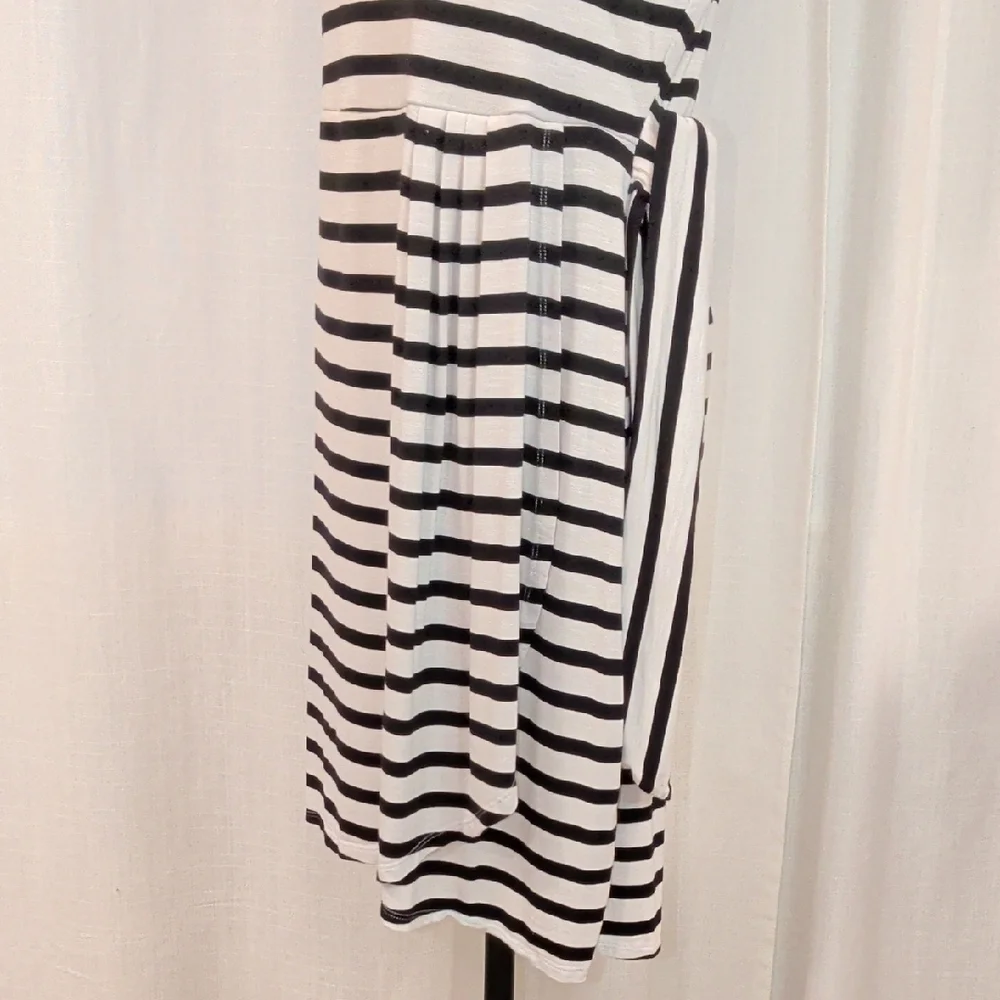 Comfy B&W Striped Wrap Dress